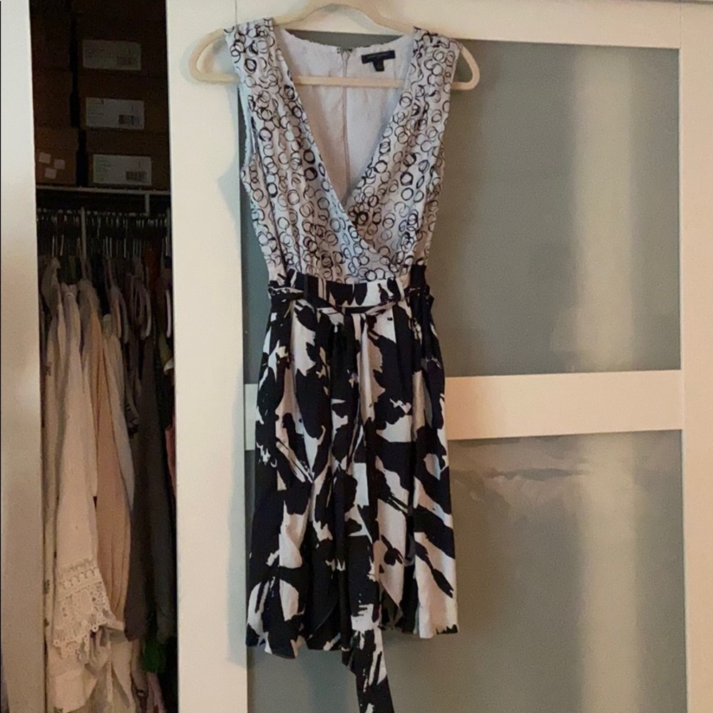 Dress - Picture 2 of 4